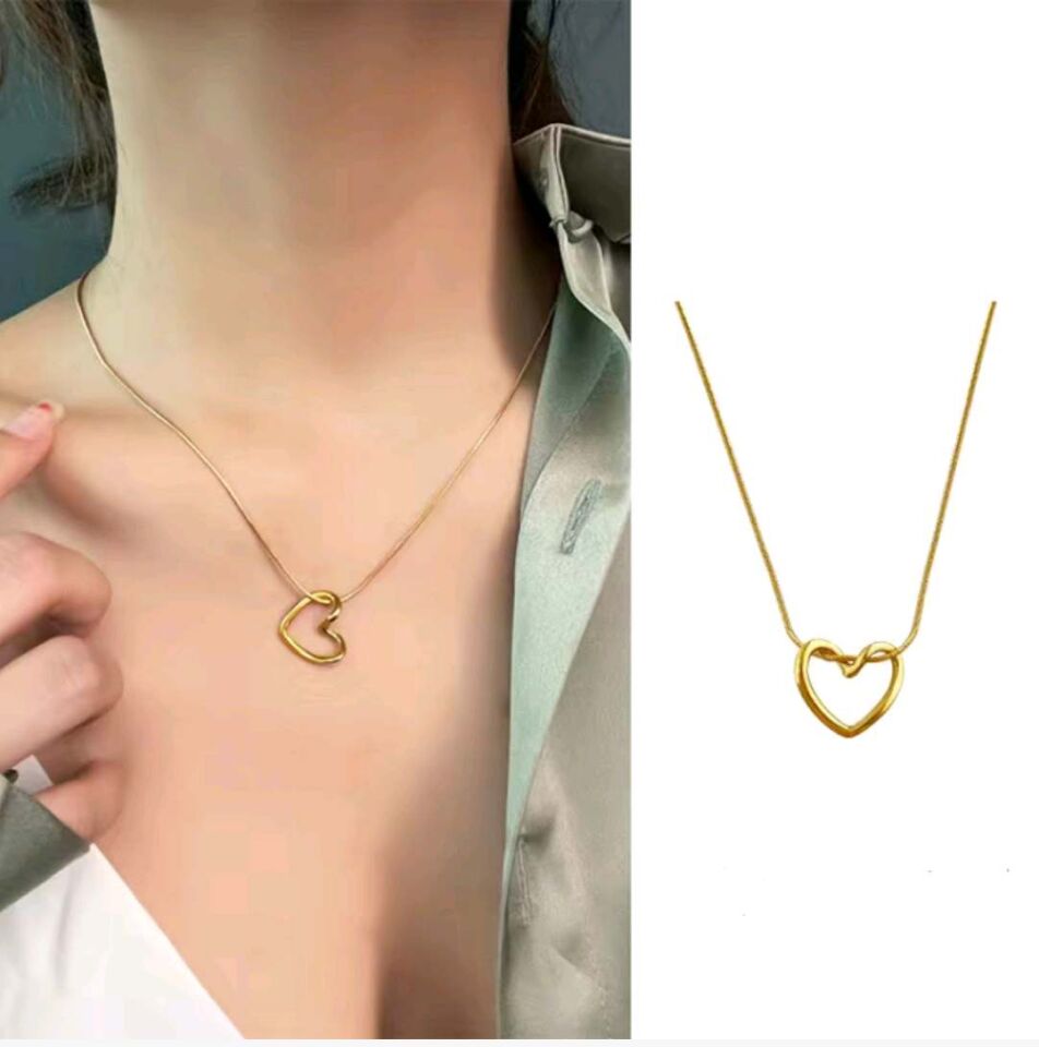 316L Çelik Özel Seri   Zincir  Gold Renk Kalp Model Kadın Kolye