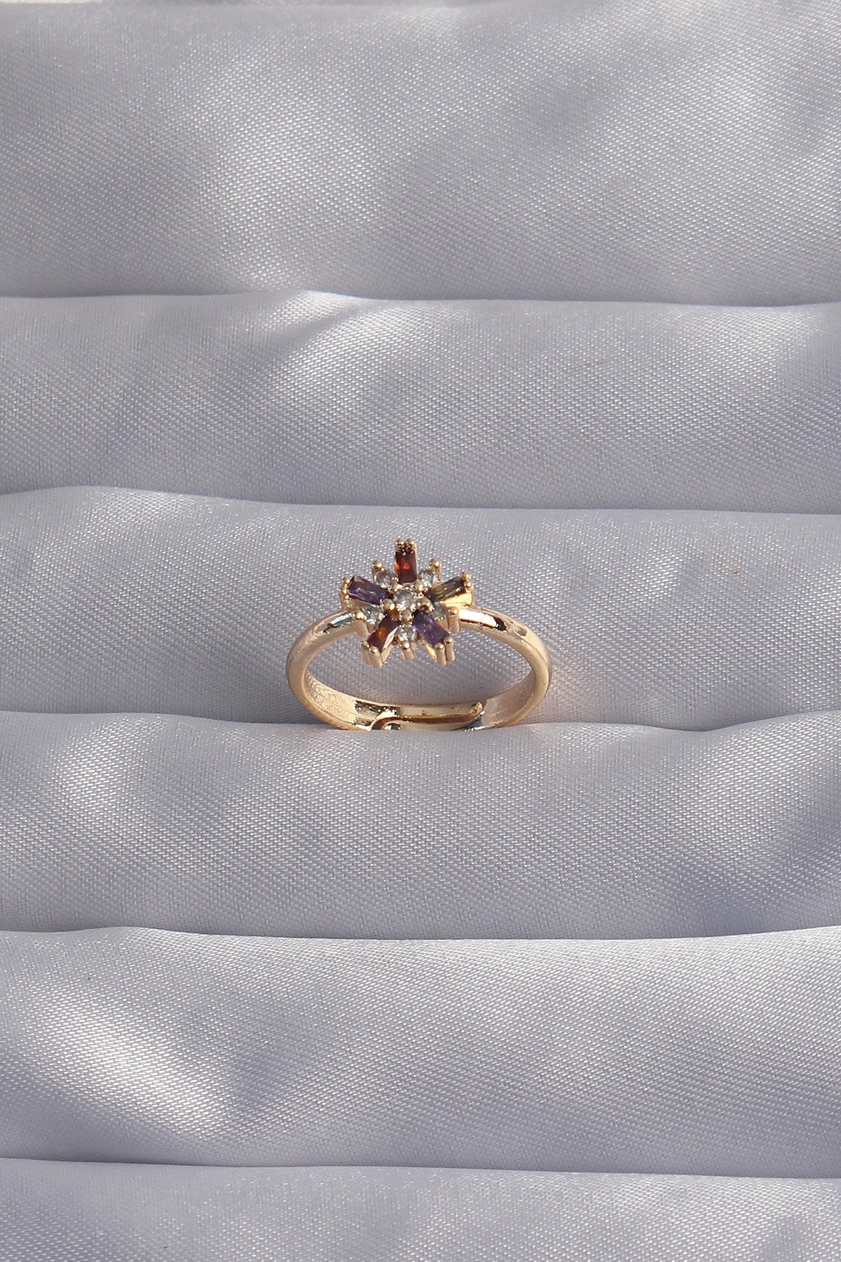 Özel Seri Pirinç Gold Renk Renkli Zirkon Taşlı Ayarlamalı Yüzük