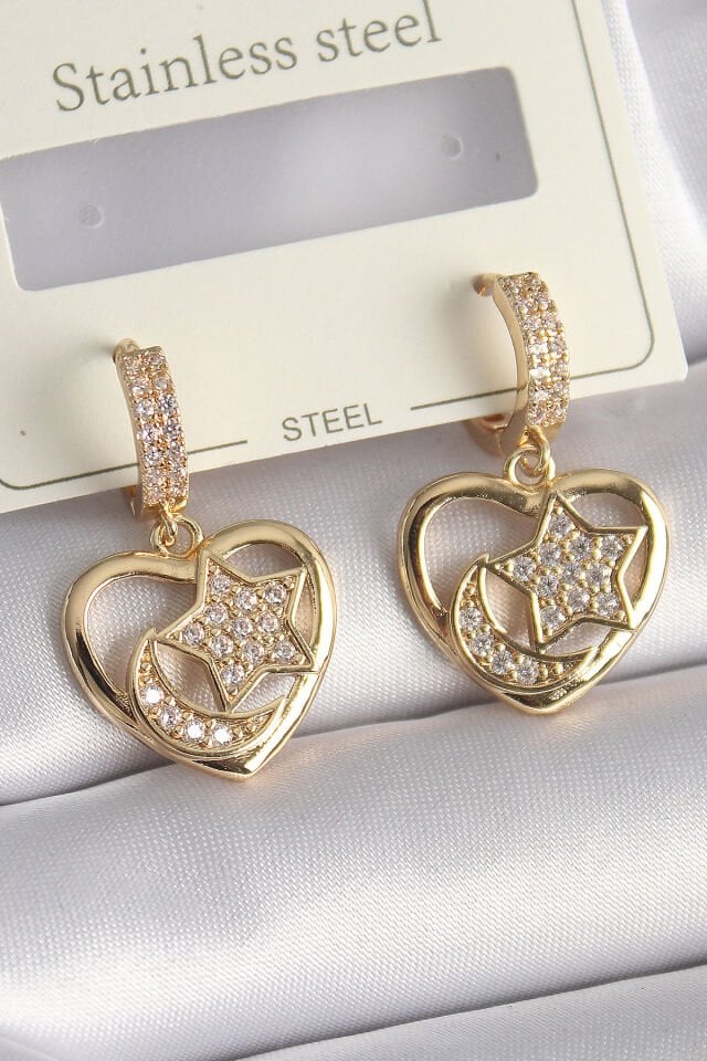Pirinç Gold Renk Zirkon Taşlı Kalp Model Ay İşleme Kadın Küpe