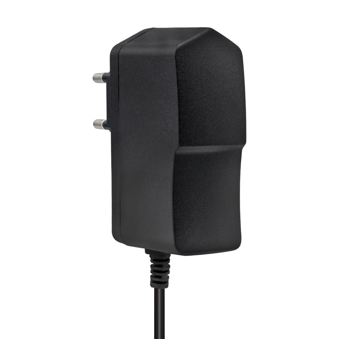 PM-16741 8.2 VOLT - 1 AMPER 5.5*2.5 MM UÇLU PLASTİK KASA ADAPTÖR