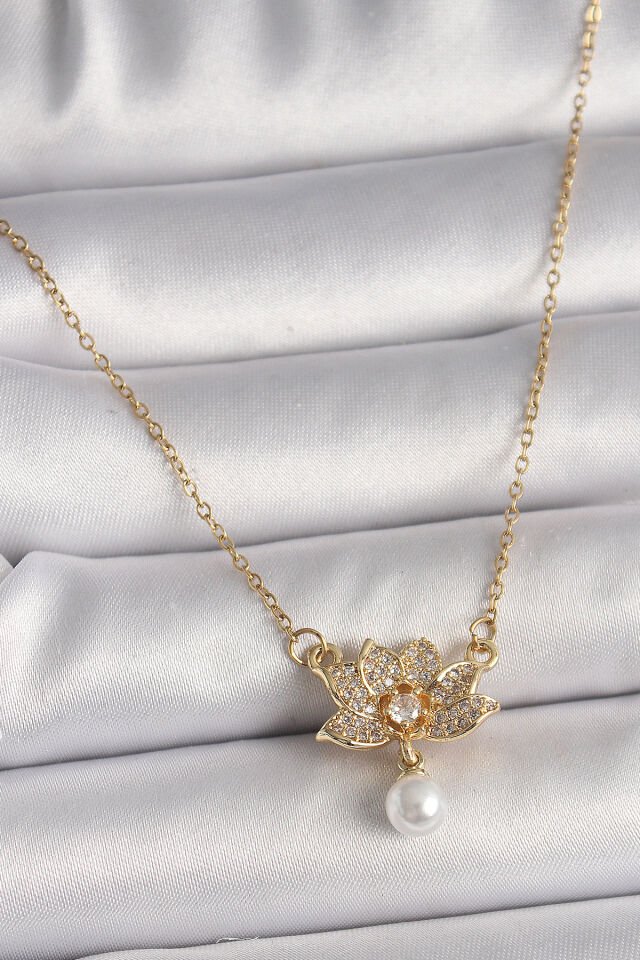 316L Çelik Gold Renk Zincir Zirkon Taşlı Lotus Çiçeği Figür Sallantı İnci Detay Kadın Kolye