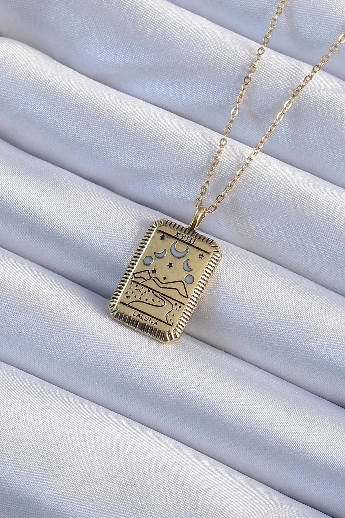 316L Çelik Özel Seri  Zincir Eskitme Altın Renk Ay Figürlü Tarot Kolye
