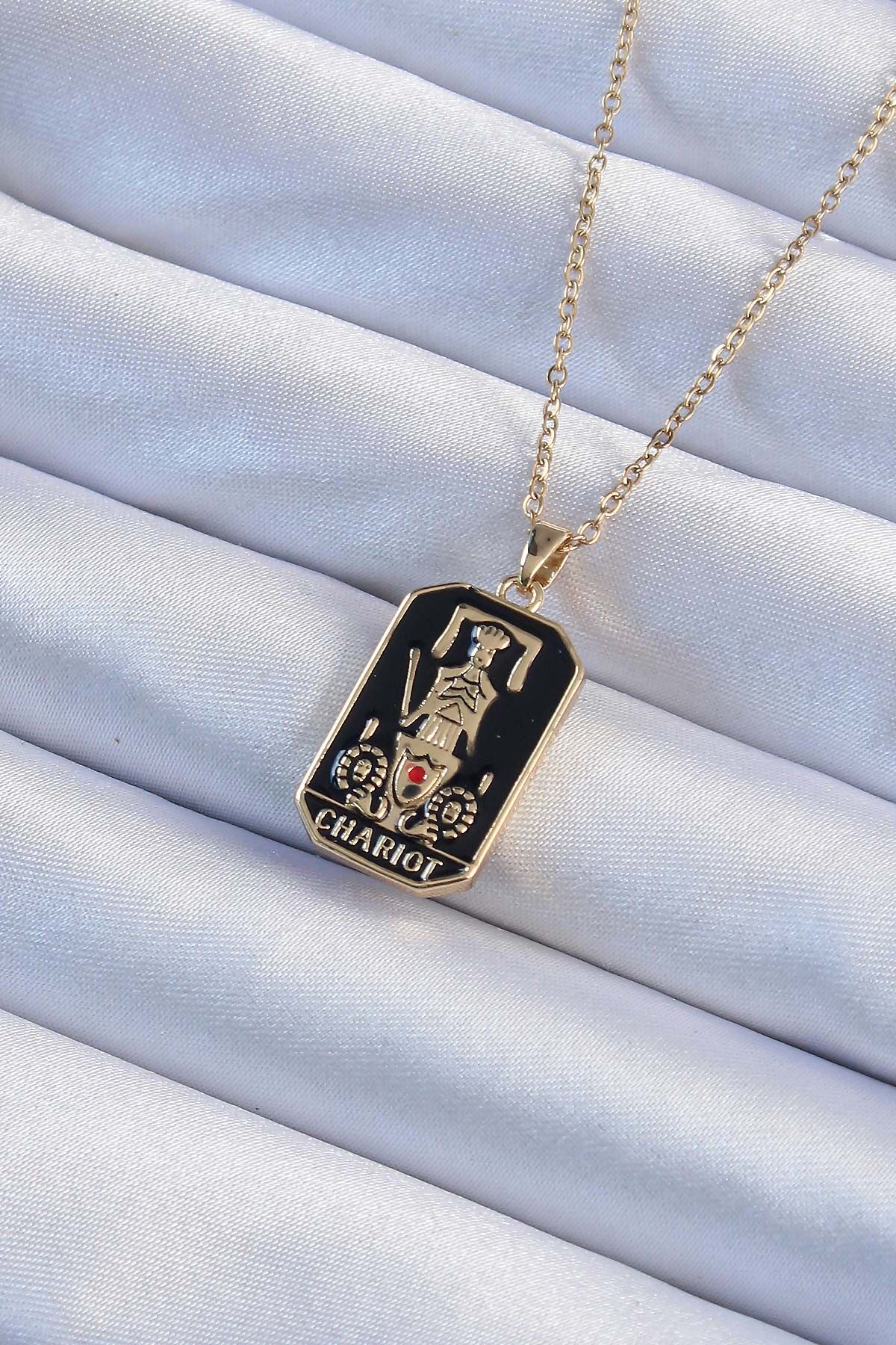 316L Çelik Özel Seri  Zincir Altın Renk Siyah Mineli Tarot Kolye