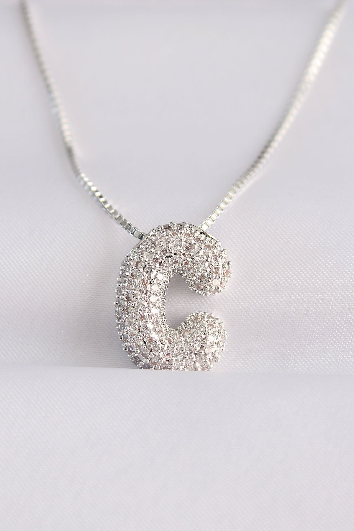 316L Çelik Özel Seri   Zincirli Zirkon Taşlı C Harfli Silver Renk Bubble Kolye