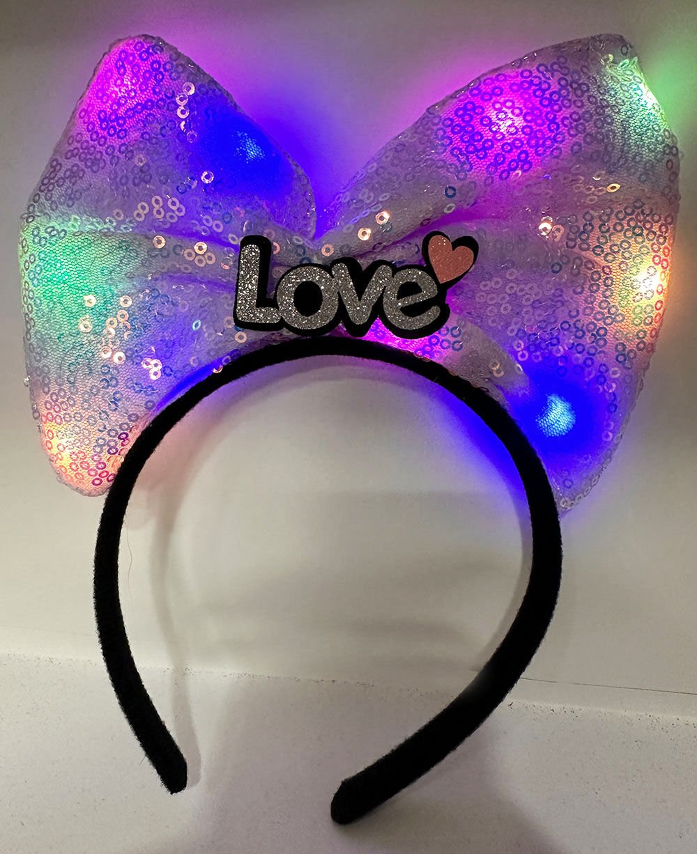 Led Işıklı 3 F.rklı Fonksiyonda Yanan Gümüş Love Yazılı Lila Fiyonk Taç 20X17 cm
