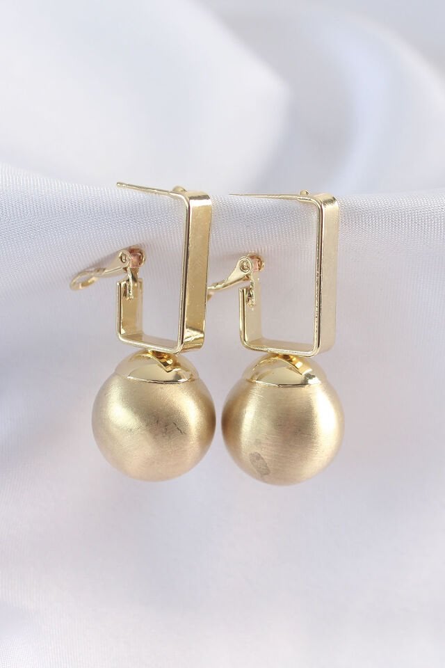 Pirinç  Gold Renk Dikdörtgen Detay Oval Küpe