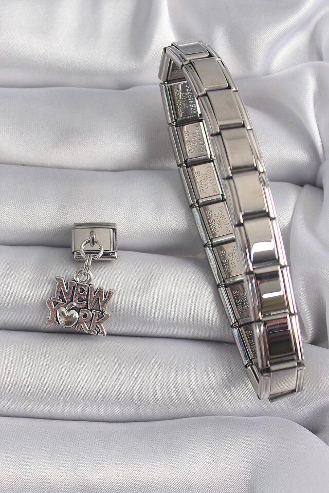 316L Çelik Gümüş Renk Sallantı M.F.Yazı Model Nomination Charm