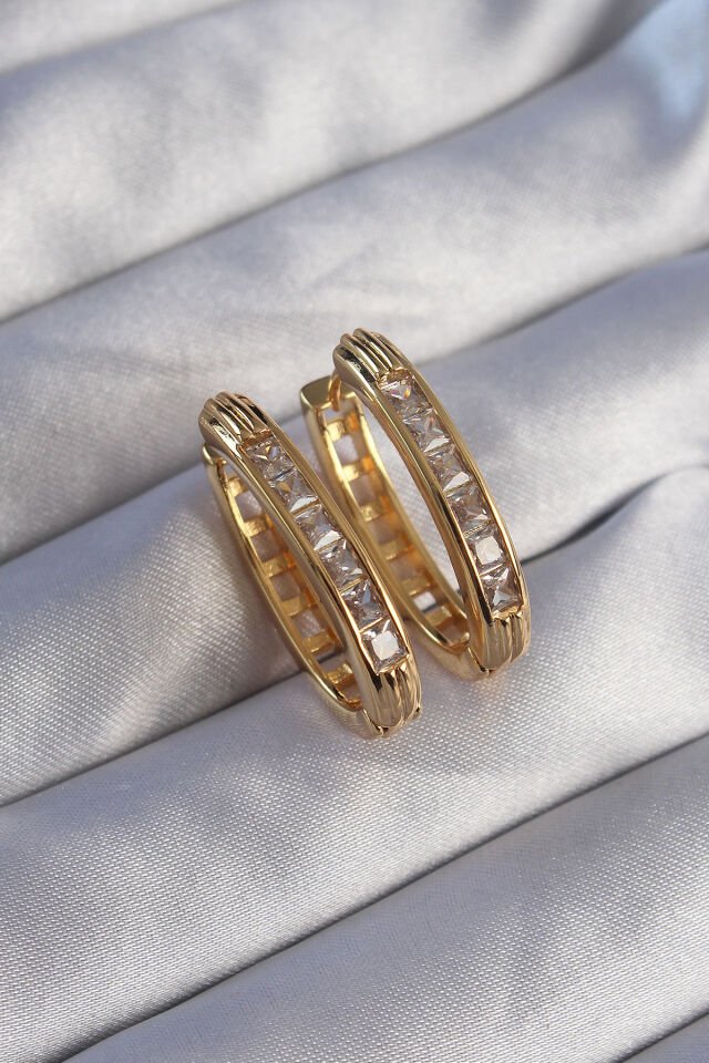 Pirinç  Gold Renk Zirkon Taşlı Oval Model Küpe